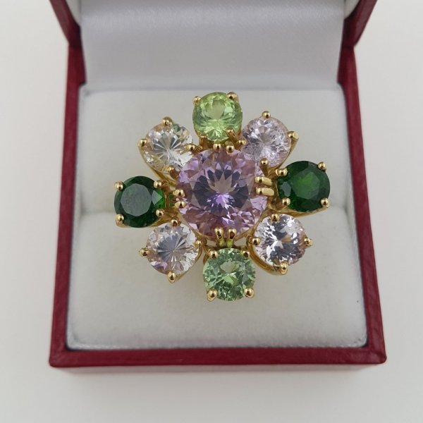 18k. yellow gold cocktail ring with natural gemstones 14.50 carat