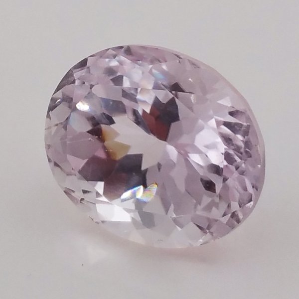 Kunzite - light pink - 8.65 carat