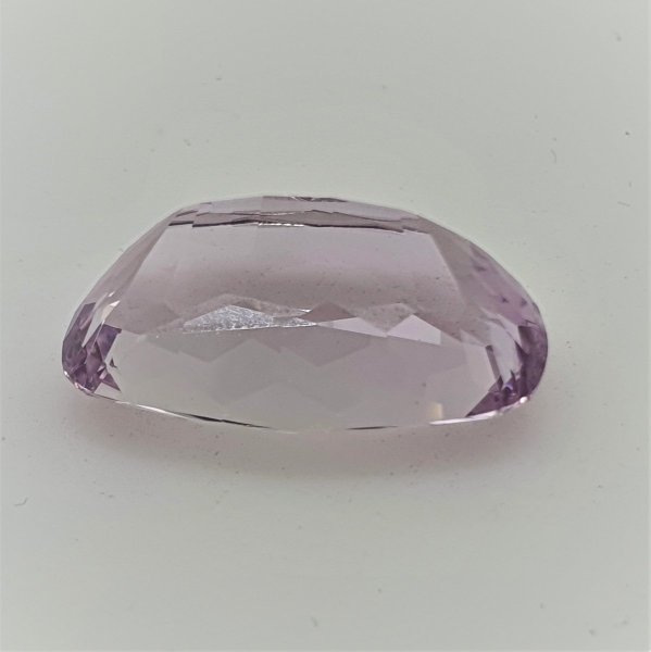 Kunzite rectangele stone of 38.65 karaat 