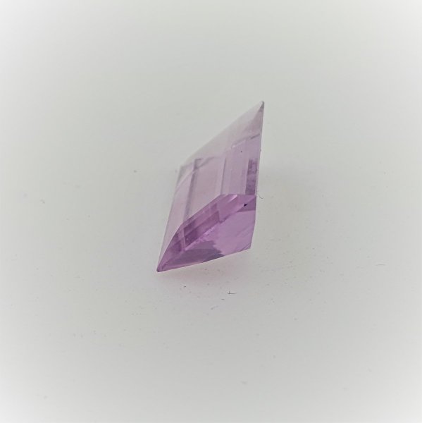 Kunzite - Pink - 15.08 karaat 